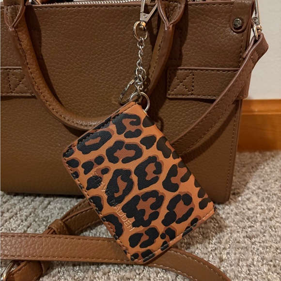Steve Madden Brown Handbag with Leopard Accent & Wallet Combo - Picture 5 of 7